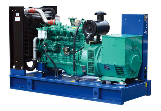 Yuchai Engine Electrical Dg Set 275kva 220kw مولدات الديزل 50 / 60HZ