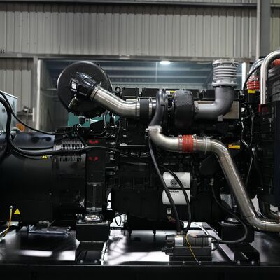 مولد عاكس عالي الجودة KUBOTA مولدات ثلاثية المراحل 30kva 24kw مولد الديزل الصامت Genset مولد صامت والضجيج المنخفض